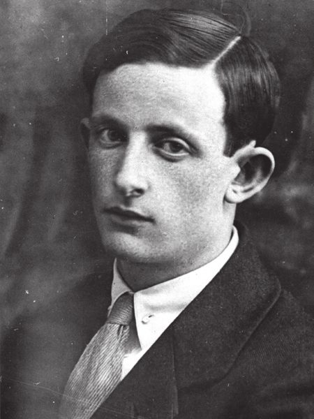 Ю. Б. Харитон. Конец 1920-х, сразу после возвращения из Кембриджа в Ленинград